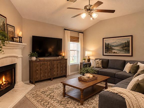 3rd image of 224 Spring Hollow Dr
