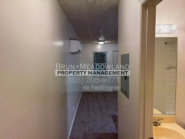 5525 Jacksboro Pike #18 — Photo 16