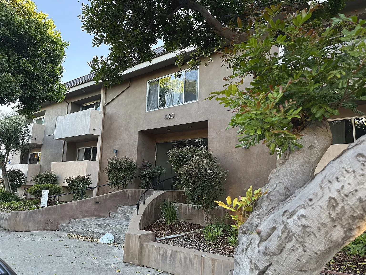 2 bed, 1178 sqft, $4,095 — Photo 4