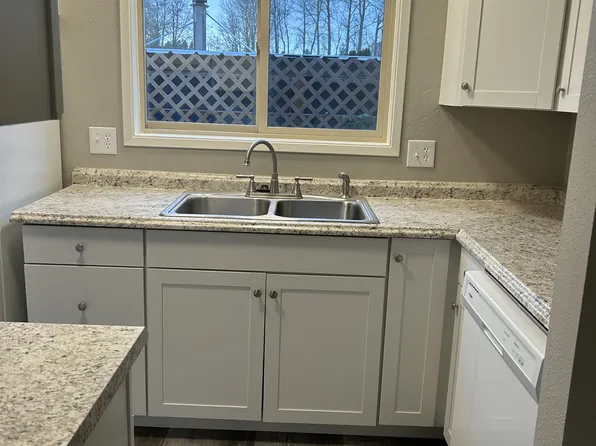 3437 Redwood Ave, Bellingham, WA