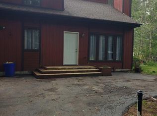 9099 Idlewild Dr, Tobyhanna, PA