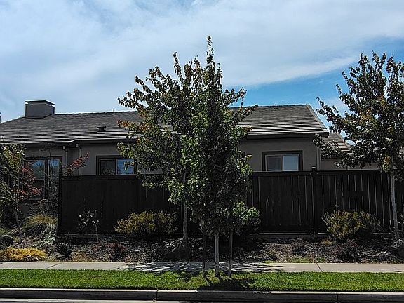 2nd image of 2656 Greger St