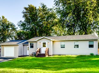 114 W North St, Elwood, IL 60421