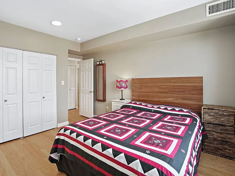 1801 Calvert St NW #504 — Photo 18