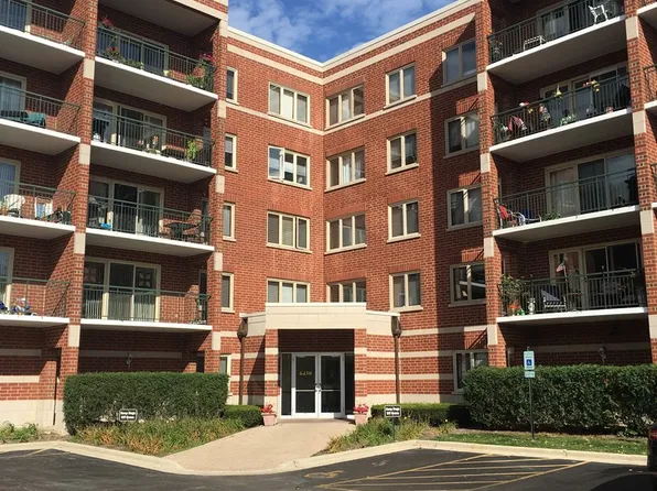 6450 W Berteau Ave APT 312, Chicago, IL 60634