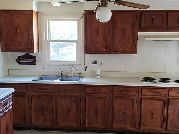 5th image of 10006 McKinley Dr