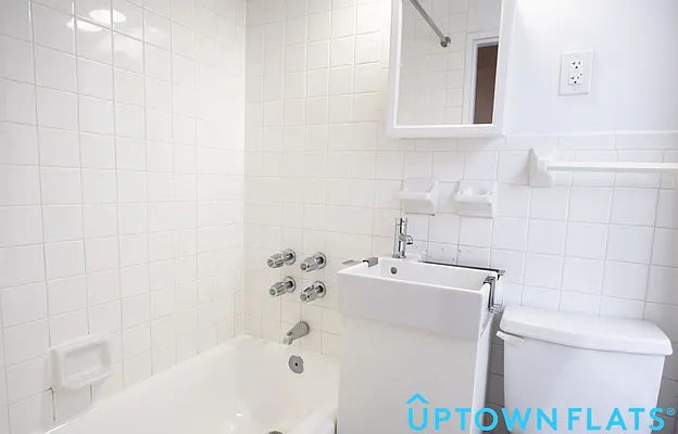 Rented by Uptown Flats LLC | media 17