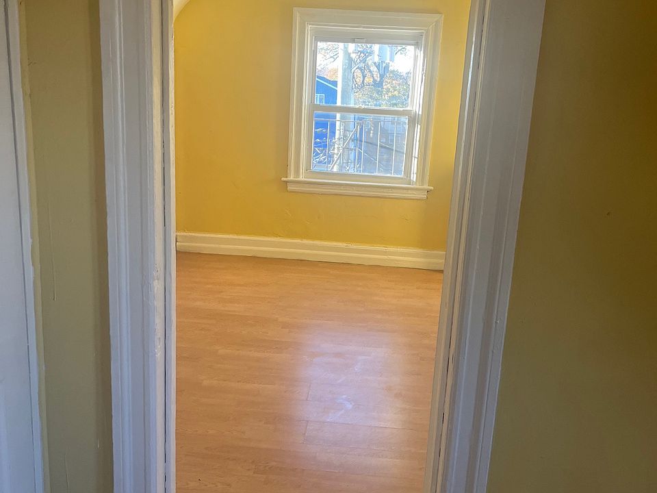 1st image of 241 N High St Floor 3