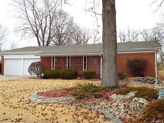 1st image of 375 Vaughn Dr