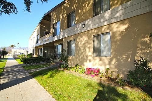 1st image of 18 S Marguerita Ave APT 8