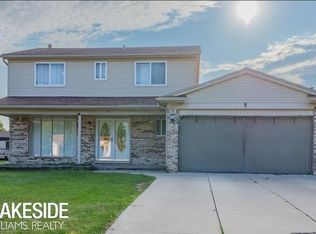 37041 Highlite Dr, Sterling Heights, MI 48310