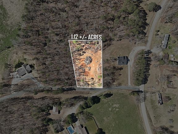 4th image of 24 Brock Rd