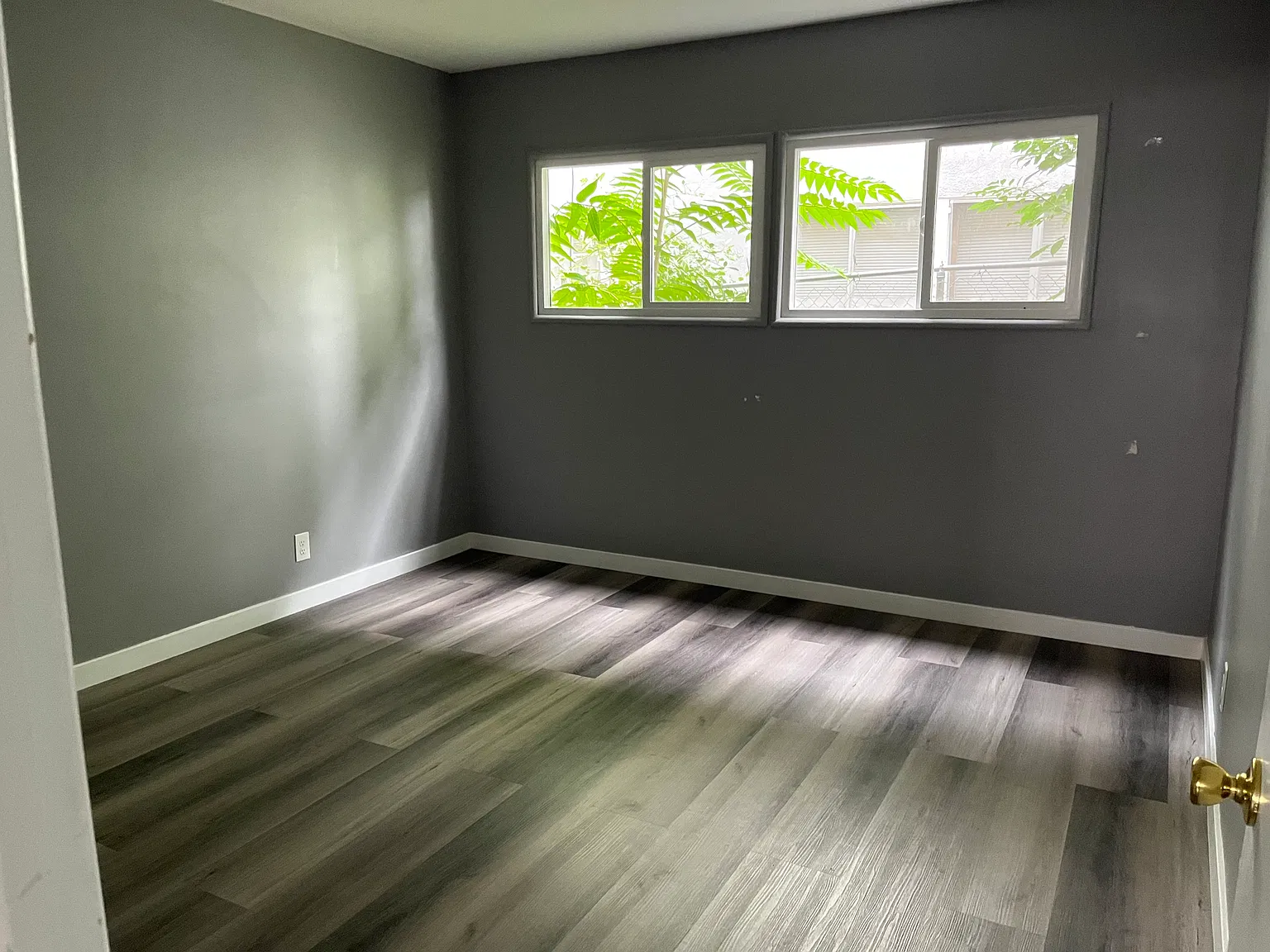 2 bed, 4223 sqft, $2,200 — Photo 3