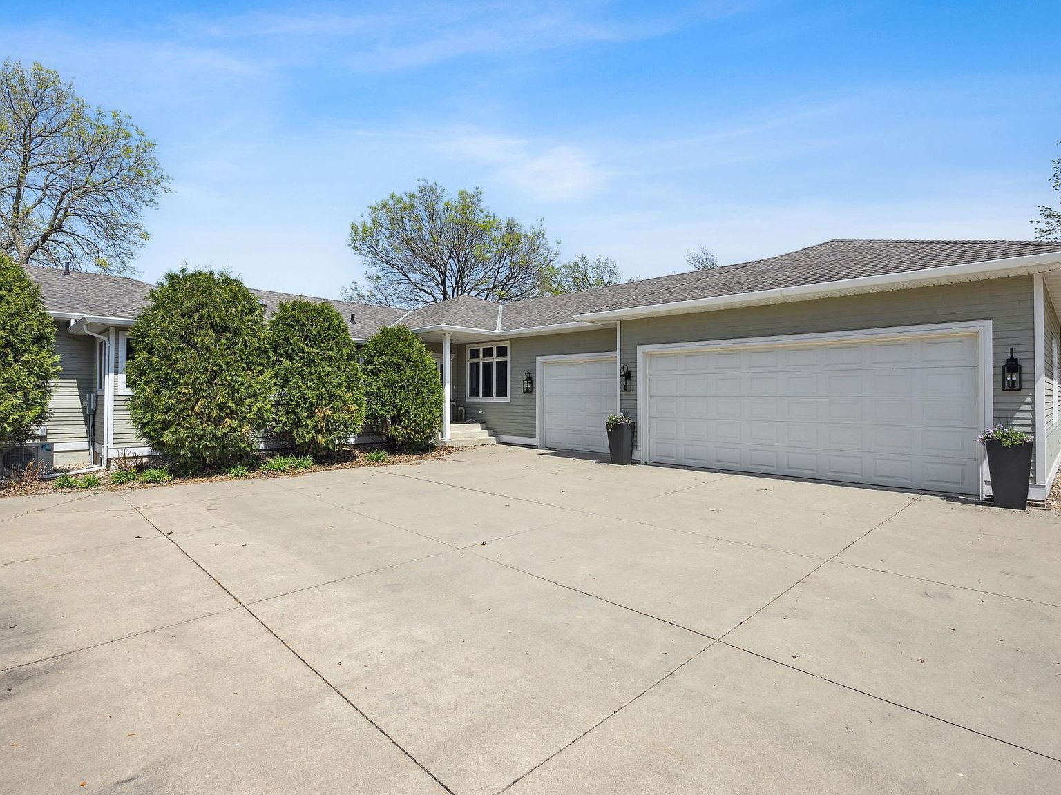 315 Lake Ave S, Spicer, MN 56288 MLS 6370796 Zillow