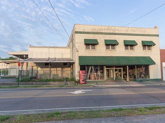 3rd image of 303 & 309 N Cumberland St