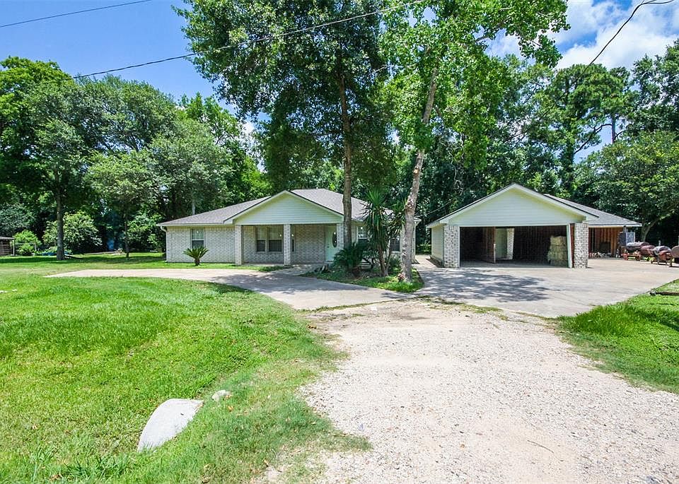 1st image of 303 Teakwood Ave