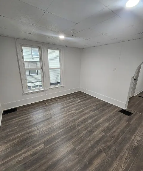 129 Maple Ave #1LOWER — Photo 2