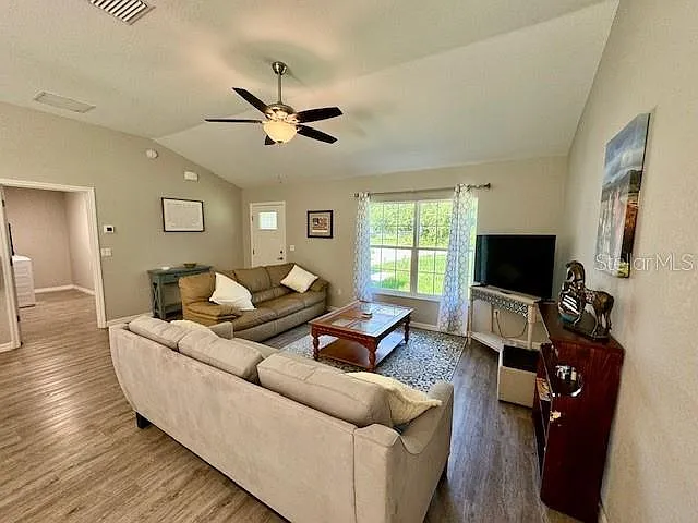 5423 NW 52nd Ave — Photo 10