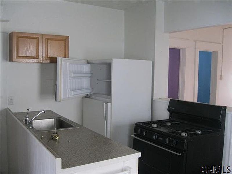 4th image of 1205-07 WEBSTER Street