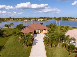 633 Yearling Trl, Sebastian, FL 32958