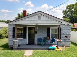 1239 Hamilton St, Petersburg, VA 23803