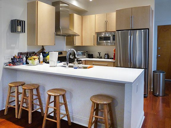 5th image of 1855 N Washtenaw Ave APT 2