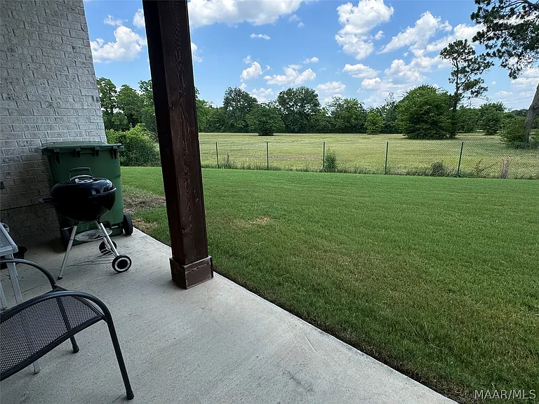 8555 Melbourne Way — Photo 13