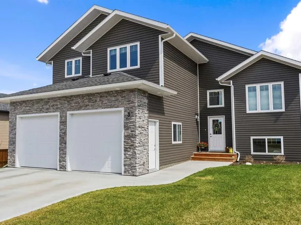 3 SW Rockhaven Way, Whitecourt, AB T7S 0E5