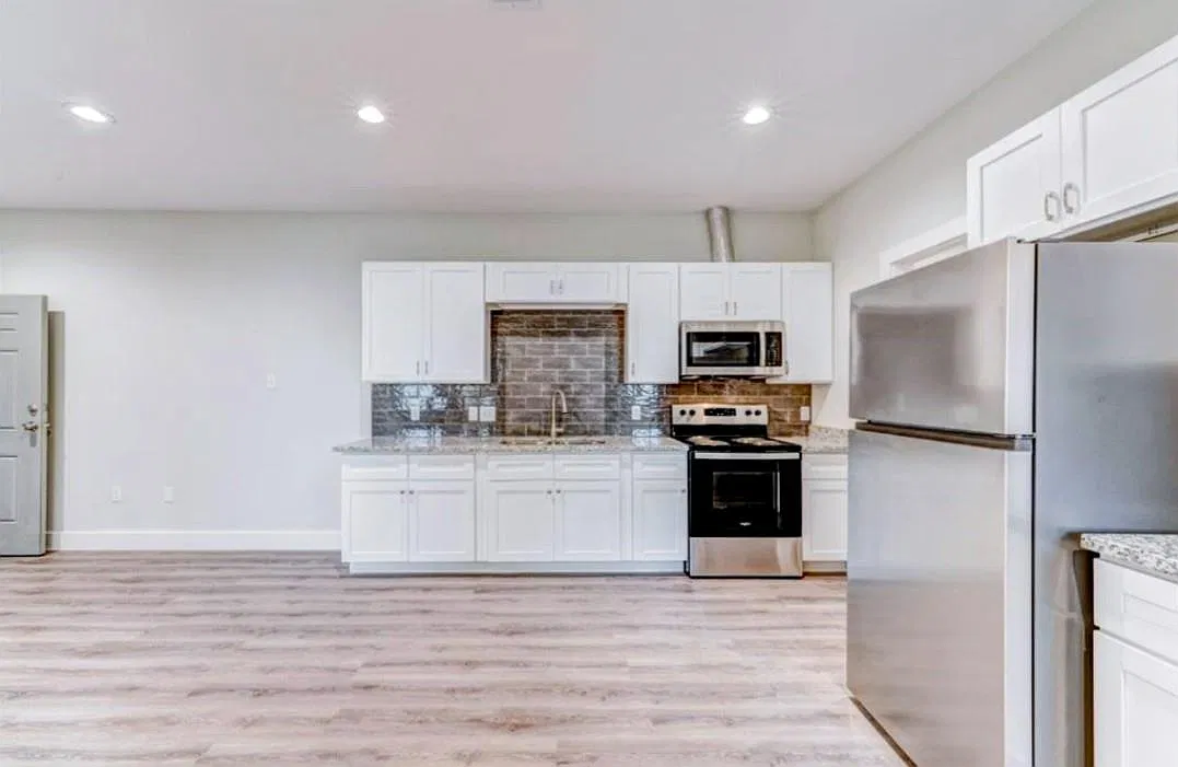 2906 Berry Rd — Photo 4
