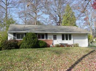 13812 Parkland Dr, Rockville, MD 20853