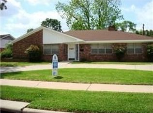 5467 Beechnut St, Houston, TX 77096