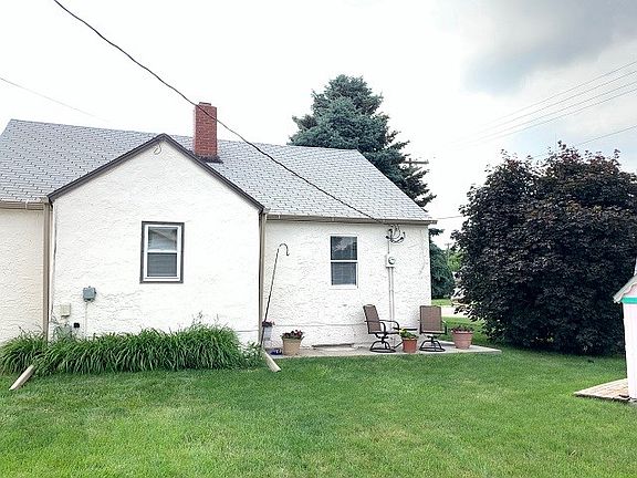 3rd image of 254 N Pine St