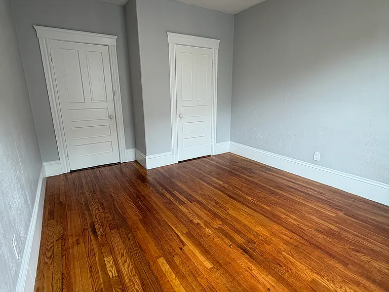 488 Park Ave #3 — Photo 11