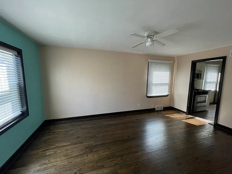 2639 Duluth St — Photo 3