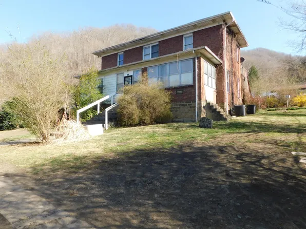 412 Rain St, Harlan, KY 40831
