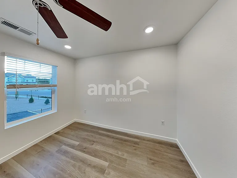 26153 E Calhoun Cir — Photo 10
