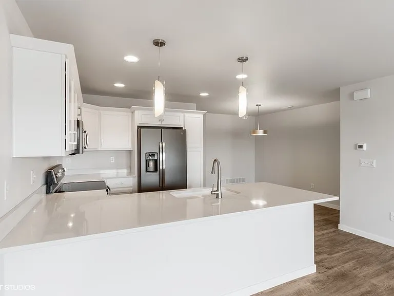 2229 Saint Andrews Dr — Photo 3