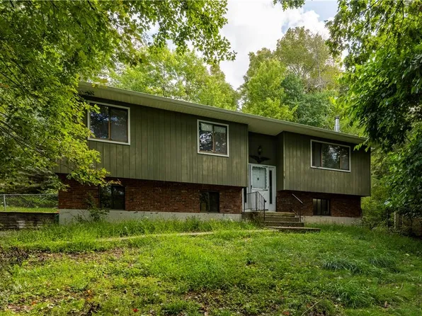 5 Memory Lane, Hopewell Junction, NY 12533