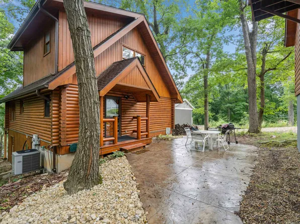 26399 215th Ave, Delhi, IA 52223