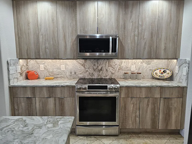 3119 Diplomat Pkwy W — Photo 17