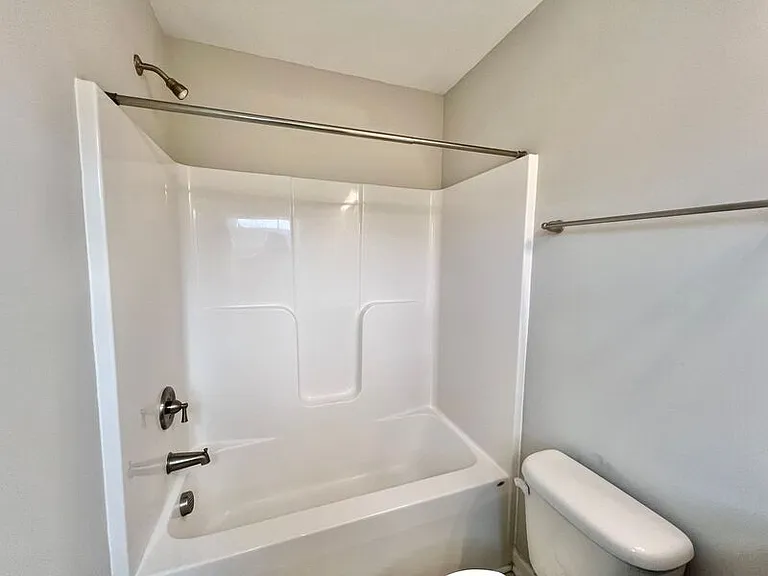 74 Griffith Pl — Photo 18