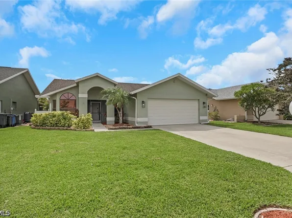 13206 Greywood Cir, Fort Myers, FL 33966