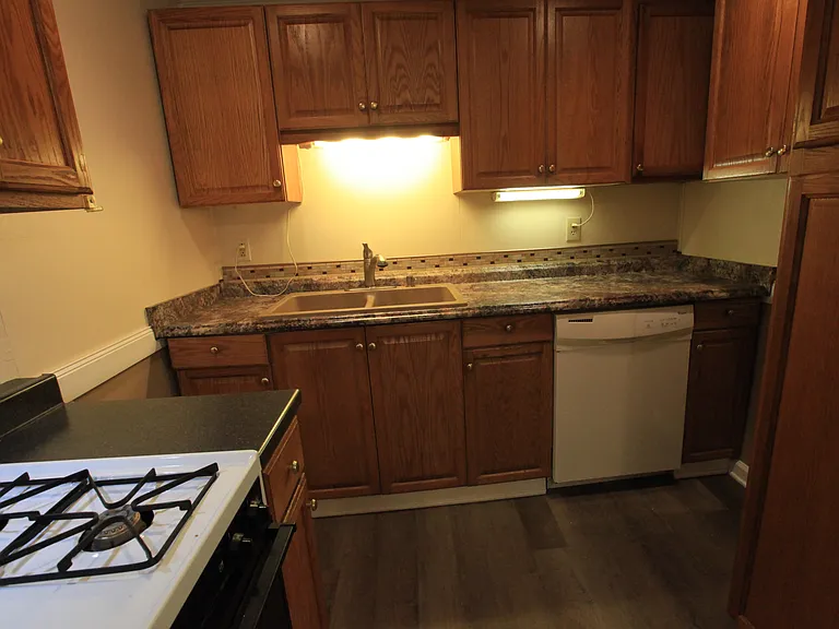 1116 Je Sartain Rd — Photo 7