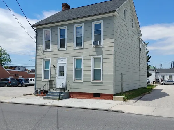 30 E Middle St APT 2, Hanover, PA 17331