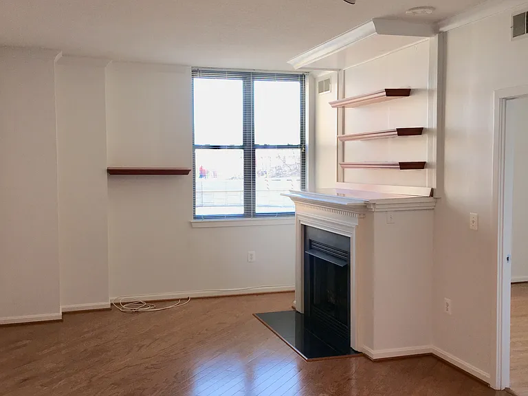 2220 Fairfax Dr #209 — Photo 9