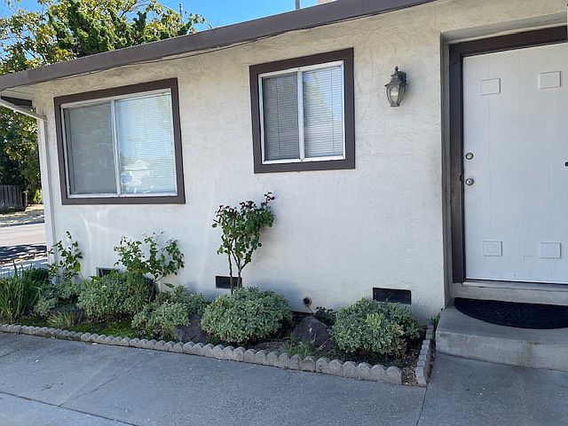 1st image of 10705 Gardena Ct