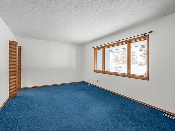 5th image of 13248 Humboldt Ave S