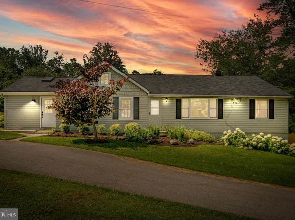 2921 Schoolhouse Rd, Finksburg, MD 21048