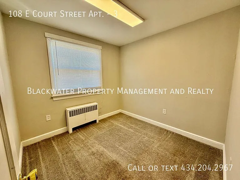 108 E Court St #3 — Photo 6