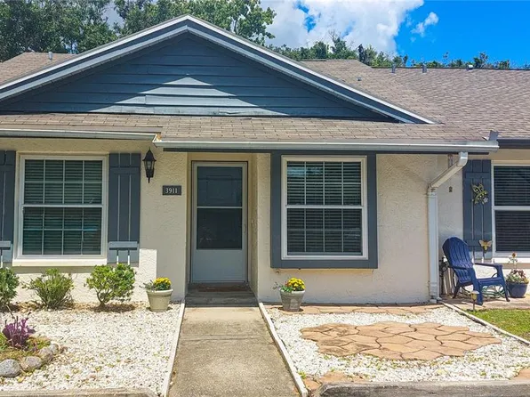 3911 La Costa Ln, Largo, FL 33771